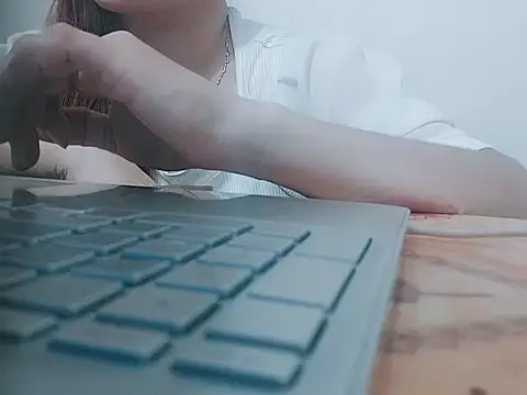 Snapshot of Miuu99 chatting on 29, 6, 2026 Miuu99 online show from 29, 6, 2026