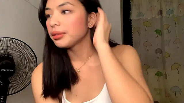 Snapshot of Hazelanne chatting on 25, 7, 2026 Hazelanne online show from 25, 7, 2026