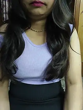 sexy-pari8 online show from 8, 8, 2026