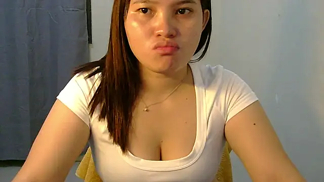 Fhwilloughbyxx online show from 23, 7, 2026