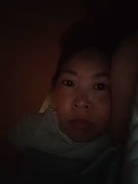 Snapshot of Emxinh-milo chatting on 20, 6, 2026 Emxinh-milo online show from 20, 6, 2026