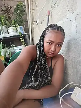 HeLiSa69ebony online show from 13, 7, 2026