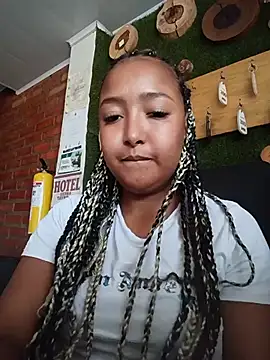 HeLiSa69ebony online show from 17, 7, 2026