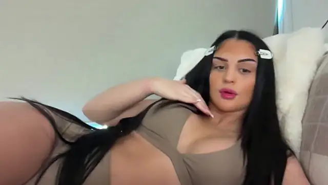 TheOnlyLeila online show from 24, 6, 2026