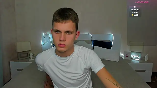 m0neyken online show from 10, 7, 2026