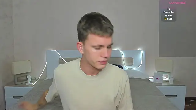 m0neyken online show from 17, 7, 2026