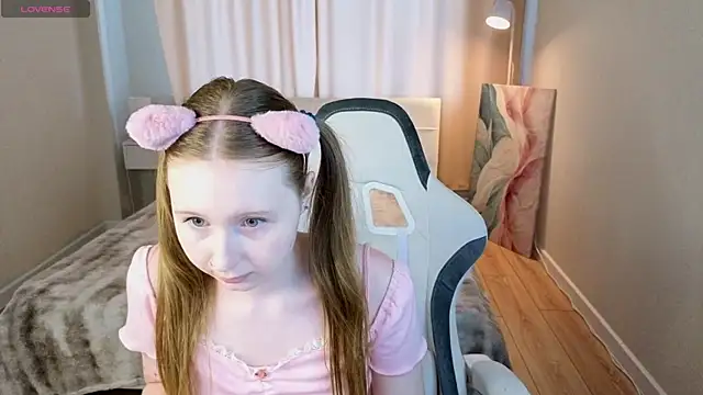 LiliTiny online show from 25, 6, 2026