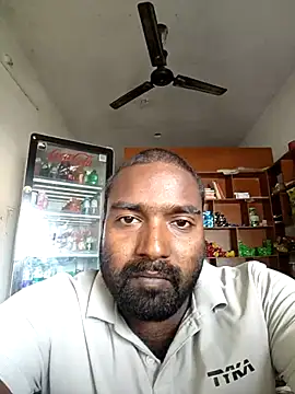 Snapshot of TinyBoy27 chatting on 21, 6, 2026 TinyBoy27 online show from 21, 6, 2026