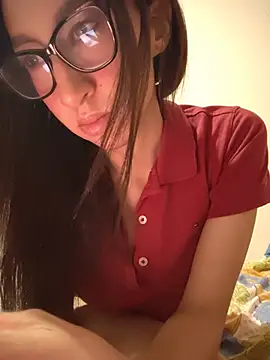 Snapshot of Sara_lve1 chatting on 7, 7, 2026 Sara lve1 online show from 7, 7, 2026