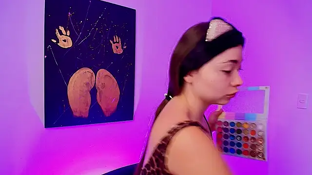 mia bornner online show from 25, 6, 2026