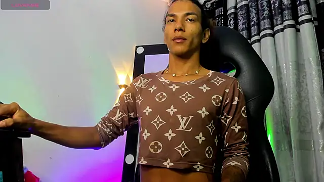 katiee11 online show from 22, 7, 2026