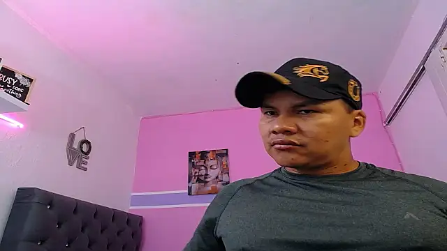 fuego moro online show from 24, 6, 2026