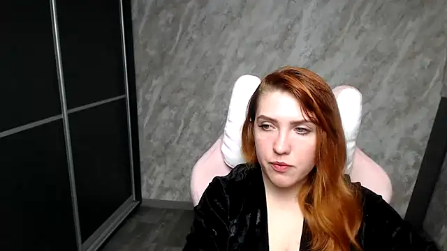 Reginasmilee online show from 24, 2, 2026