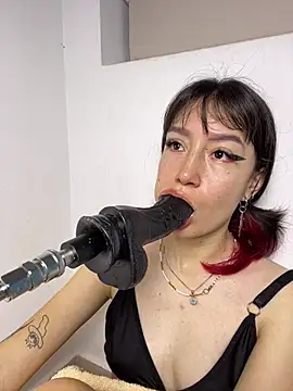 im lizzy17 online show from 7, 7, 2026
