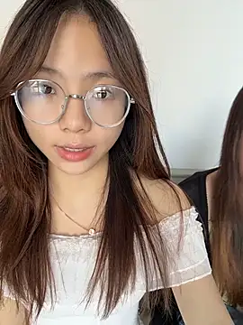 Snapshot of YY-1-1-1 chatting on 24, 7, 2026 YY-1-1-1 online show from 24, 7, 2026