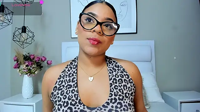 Snapshot of christineowens_ chatting on 1, 7, 2026 christineowens online show from 1, 7, 2026