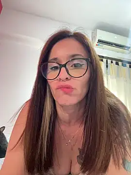 busty nicole online show from 1, 7, 2026