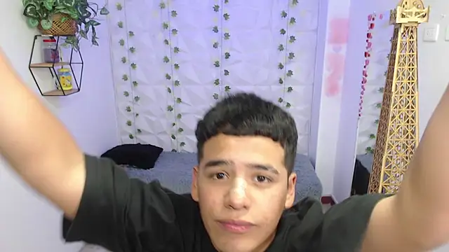 Santiago Acosta  online show from 28, 6, 2026