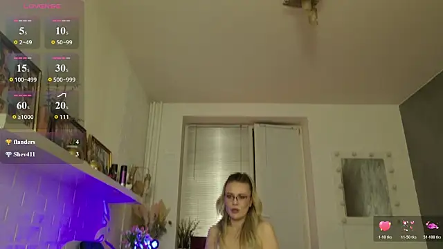 Snapshot of BeautyeyesLovely chatting on 19, 7, 2026 BeautyeyesLovely online show from 19, 7, 2026