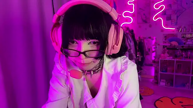 Snapshot of ArianaLush_ chatting on 21, 7, 2026 ArianaLush online show from 21, 7, 2026