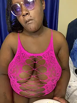 Bustyy Bitch online show from 16, 7, 2026