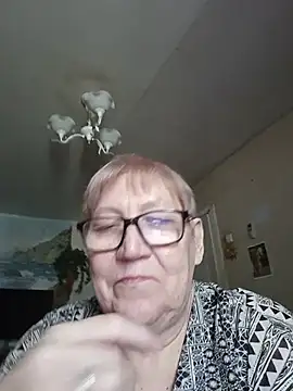 Molli1408 online show from 10, 7, 2026