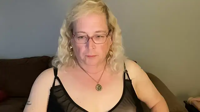 Snapshot of silverbanger3 chatting on 10, 3, 2026 silverbanger3 online show from 10, 3, 2026