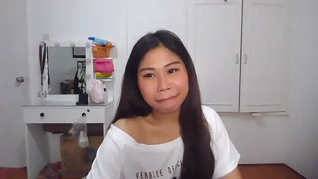 Snapshot of CathleenLaurole chatting on 30, 6, 2026 CathleenLaurole online show from 30, 6, 2026