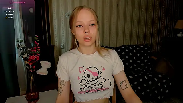 lovemelulu online show from 8, 7, 2026