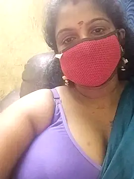Snapshot of Poojitha-Queen chatting on 9, 7, 2026 Poojitha-Queen online show from 9, 7, 2026