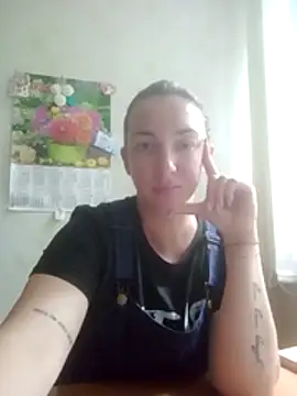 RavennaReyn online show from 10, 7, 2026