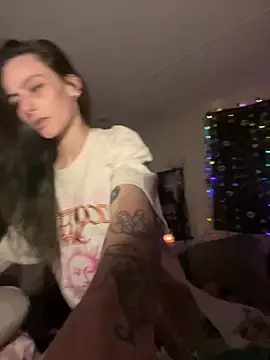Snapshot of brujxgrey chatting on 30, 6, 2026 brujxgrey online show from 30, 6, 2026