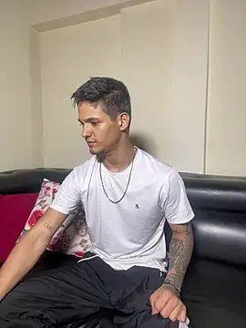 Aaronsexroom online show from 5, 7, 2026