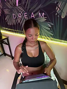 Snapshot of so-hanna chatting on 6, 7, 2026 so-hanna online show from 6, 7, 2026