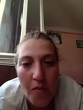 Blondasexy29 online show from 2, 7, 2026