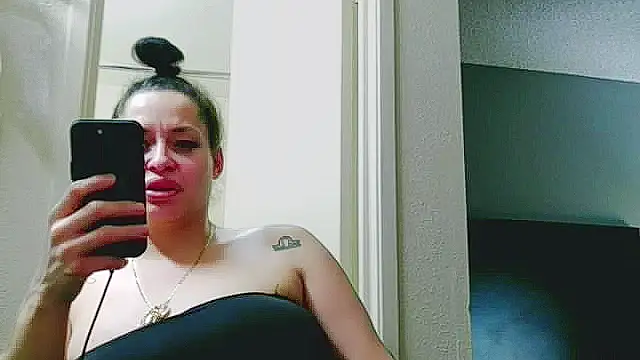 Snapshot of imisamoore69 chatting on 17, 1, 2026 imisamoore69 online show from 17, 1, 2026