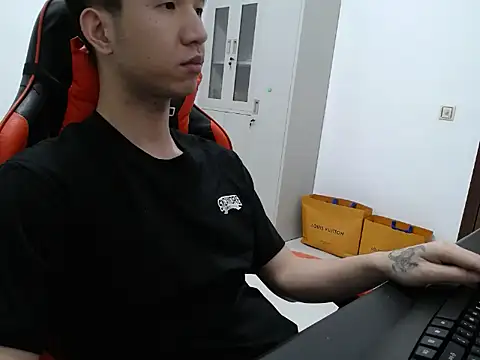 Snapshot of ningmeng1119 chatting on 4, 7, 2026 ningmeng1119 online show from 4, 7, 2026