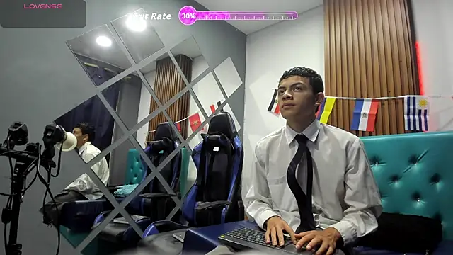 Snapshot of Mike_red chatting on 8, 7, 2026 Mike red online show from 8, 7, 2026