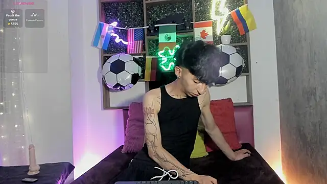 Snapshot of Dominik_lux chatting on 7, 7, 2026 Dominik lux online show from 7, 7, 2026