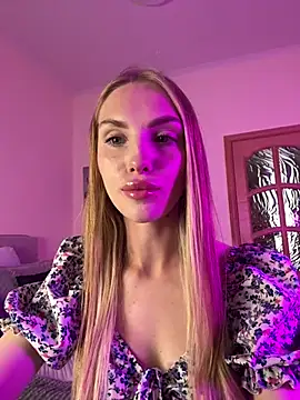 BellaSwan- online show from 6, 7, 2026