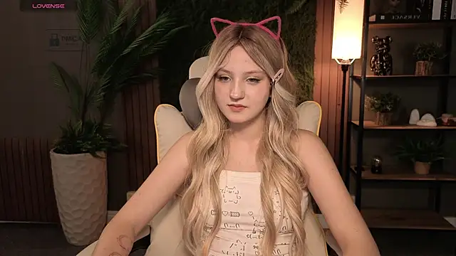 Snapshot of Aliselle chatting on 12, 7, 2026 Aliselle online show from 12, 7, 2026