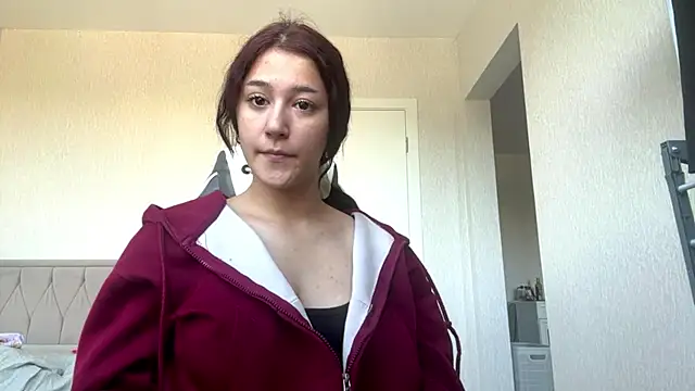 EmmaKitti online show from 6, 7, 2026