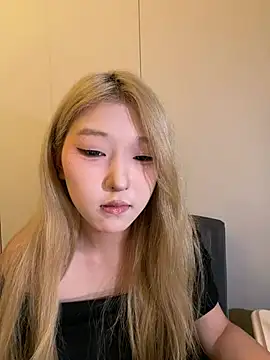 liyiyi- online show from 6, 7, 2026