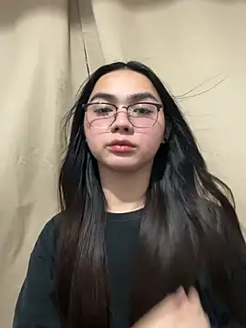 Snapshot of EtherealRae chatting on 5, 7, 2026 EtherealRae online show from 5, 7, 2026