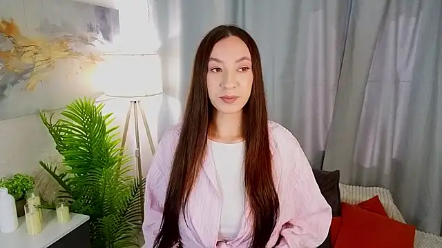 JinnyMenzella online show from 13, 7, 2026