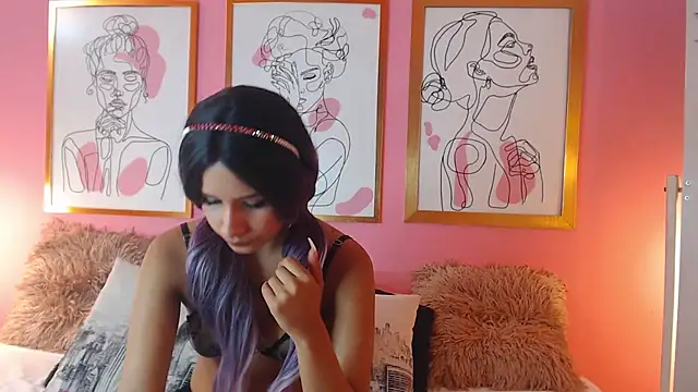 TomieeDarkk online show from 8, 7, 2026