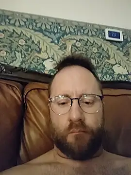 Snapshot of 1machine1guy chatting on 11, 7, 2026 1machine1guy online show from 11, 7, 2026