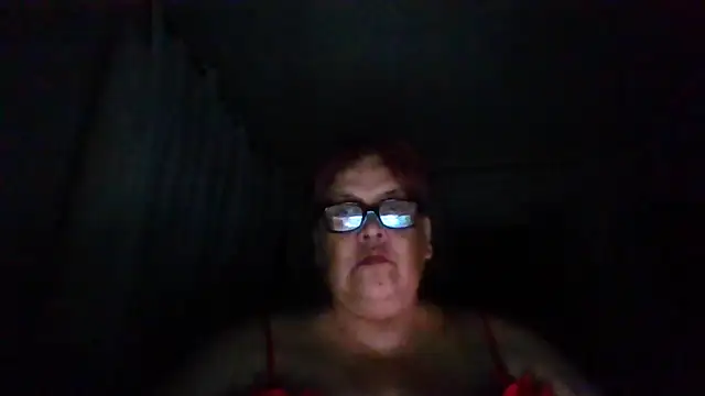 Snapshot of Milfcerda chatting on 24, 6, 2026 Milfcerda online show from 24, 6, 2026