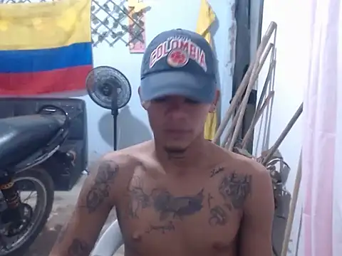 Snapshot of MASTER420TATTO chatting on 10, 7, 2026 MASTER420TATTO online show from 10, 7, 2026