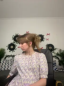AngelChic888 online show from 9, 7, 2026